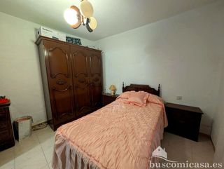 Chalet en venta en Linares