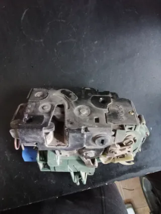 Cerradura Seat Toledo mk2