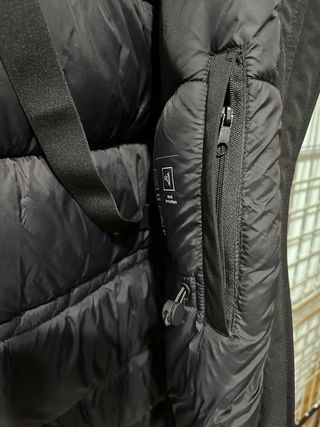 Abrigo parka negra Zara nueva M (Repelente -20°C)