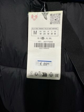 Abrigo parka negra Zara nueva M (Repelente -20°C)