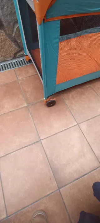 Cuna de viaje plegable