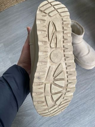 lote dos pares de botas