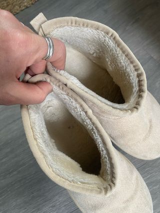 lote dos pares de botas