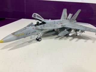 Maqueta F-18 Super Hornet  1/72