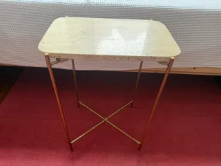 Mesita auxiliar piedra y metal