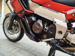 Aprilia ETV 1000 Caponord Roja