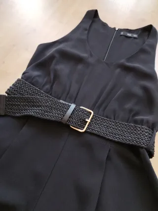 Mono negro wide leg con cinturón