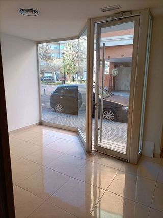 Local comercial en alquiler en Utebo