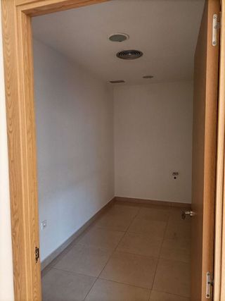 Local comercial en alquiler en Utebo