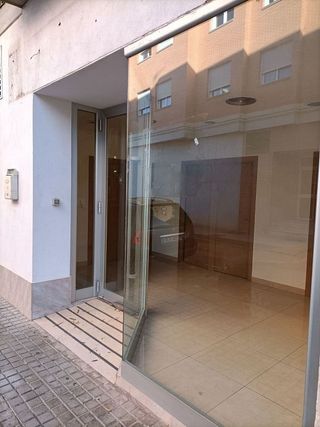 Local comercial en alquiler en Utebo