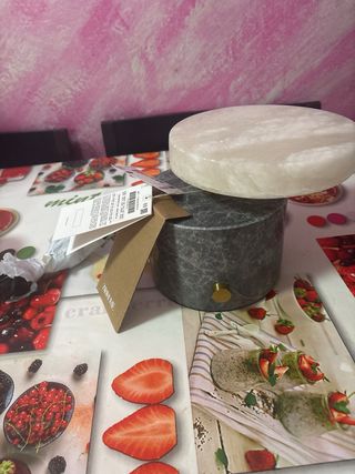 Lámpara de mesa Zara Home alabastro y mármol