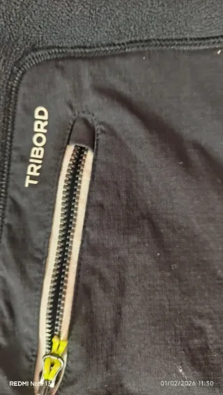 Chaqueta infantil con capucha