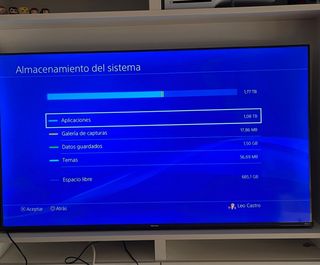 PS4 Slim 2TB + 2 Mandos DS