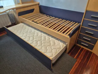 Cama nido con patas y colchones