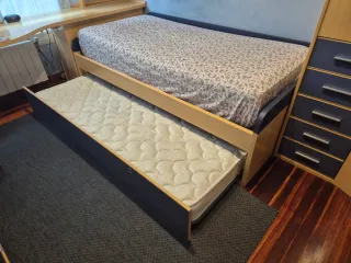 Cama nido con patas y colchones