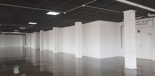 Local comercial en alquiler en Centre en Hospitalet de Llobregat, L´