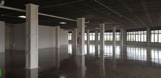 Local comercial en alquiler en Centre en Hospitalet de Llobregat, L´