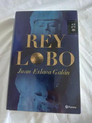 Libro REY LOBO de Juan Eslava Galán