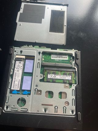 Lenovo M920x i5 8500t RX560 32GB RAM