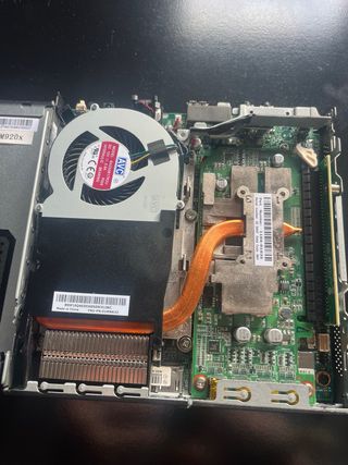 Lenovo M920x i5 8500t RX560 32GB RAM