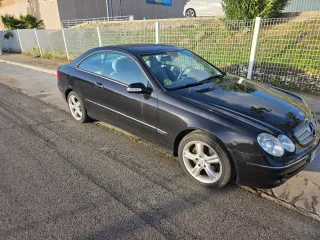 Mercedes-Benz  CLK 2005