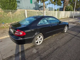 Mercedes-Benz  CLK 2005