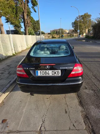 Mercedes-Benz  CLK 2005