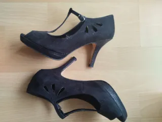 Peep toe negros tacón 7 cm