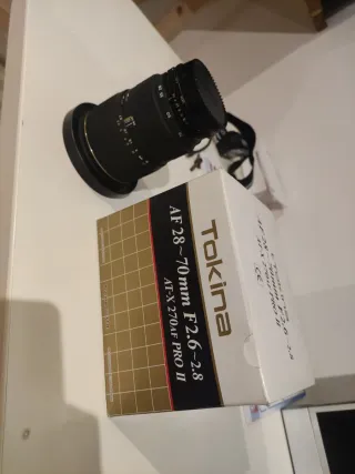Tokina AF 28-70mm f/2.6-2.8 AT-X Pro II