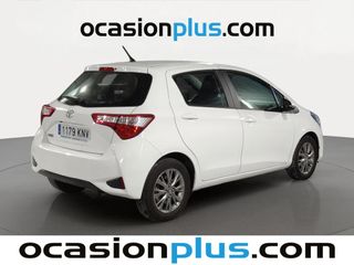 Toyota Yaris 70 Active 51 kW (69 CV)