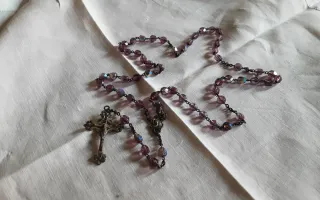 Corona religiosa con croce