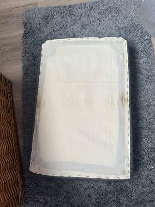 Baúl de mimbre y polipiel gris