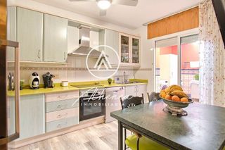 Casa adosada en venta en El Puerto - Romanilla en Roquetas de Mar