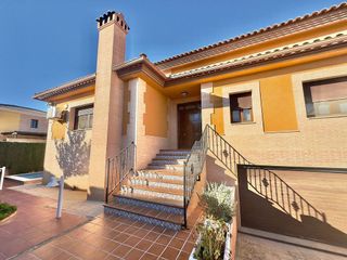 Chalet en venta en Valdepeñas