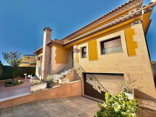 Chalet en venta en Valdepeñas