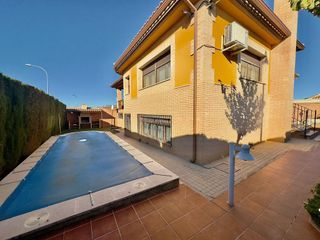 Chalet en venta en Valdepeñas