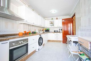 Casa adosada en venta en Colores - Entreparques en Sevilla