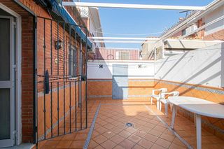 Casa adosada en venta en Colores - Entreparques en Sevilla