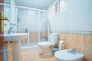 Casa adosada en venta en Colores - Entreparques en Sevilla