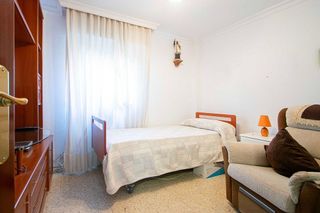 Casa adosada en venta en Colores - Entreparques en Sevilla