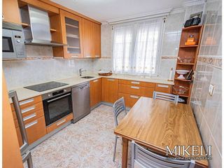 Casa pareada en venta en Alisal - Cazoña - San Román en Santander