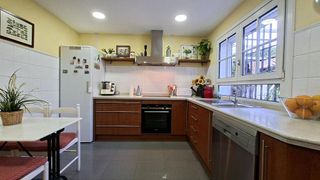 Chalet en venta en Gines