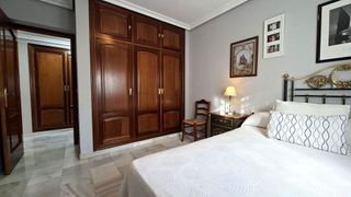 Chalet en venta en Gines