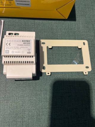 Monitor adicional Vimar K42932 con teclado