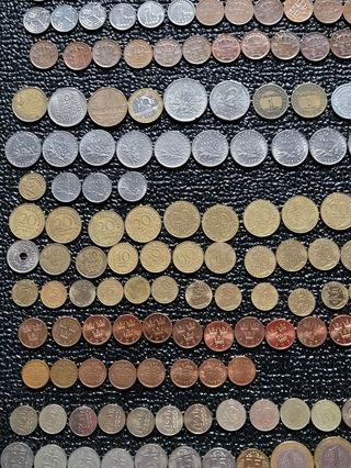 Lotto 450 monete mondiali