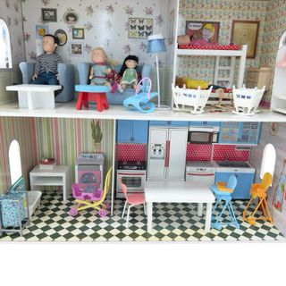 Casa de muñecas con accesorios