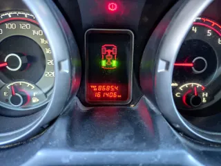 Mitsubishi Montero 2014