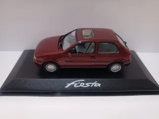 Maqueta Ford Fiesta escala 1/43 Minichamps