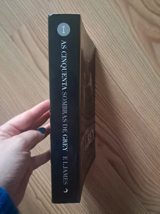 As Cinquenta Sombras de Grey (Portuguese Edition)