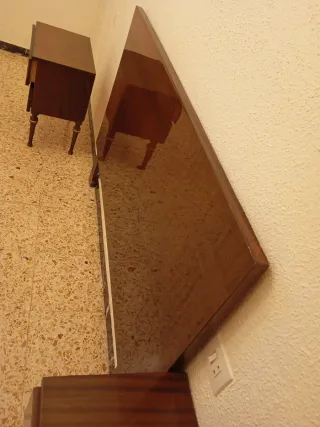 Se regala Cabecero de cama de madera